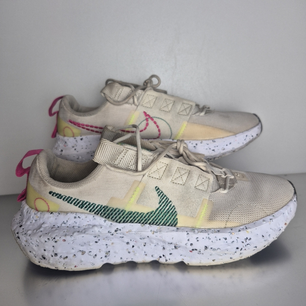Nike Creator Impact Running Shoes. Cream/Pink. Size 9. Used. Good Conditions.